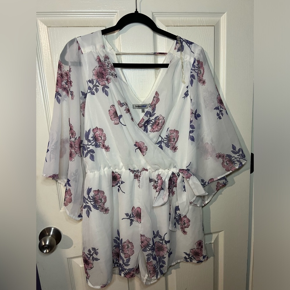 Women’s Bailey Blue romper. Size Medium